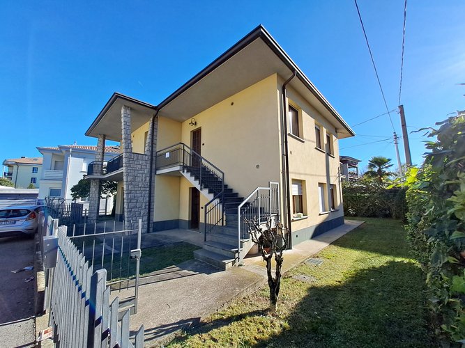 VILLA 2 APPARTAMENTI