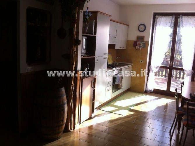 CORNALBA - GRAZIOSA SOLUZIONE! Cornalba