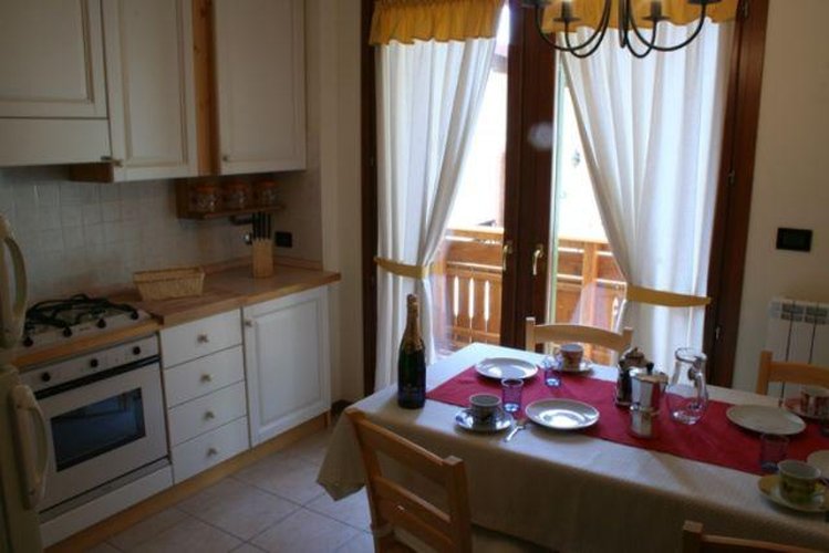 Studio Casa propone Bilocale a Carona Carona