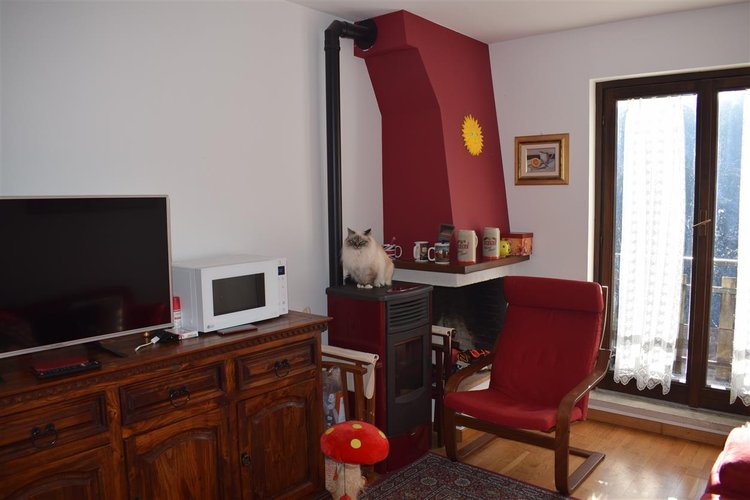 Oltre il Colle, amanti tranquillità, grazioso bilocale con ampia balconata Oltre il Colle