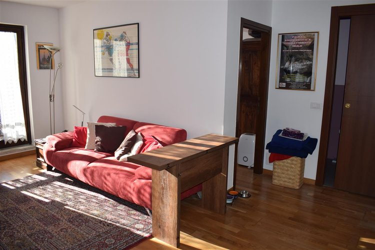 Oltre il Colle, amanti tranquillità, grazioso bilocale con ampia balconata Oltre il Colle