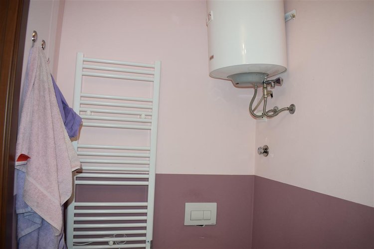 Oltre il Colle, amanti tranquillità, grazioso bilocale con ampia balconata Oltre il Colle