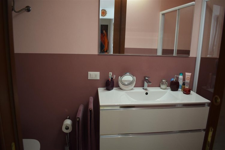 Oltre il Colle, amanti tranquillità, grazioso bilocale con ampia balconata Oltre il Colle