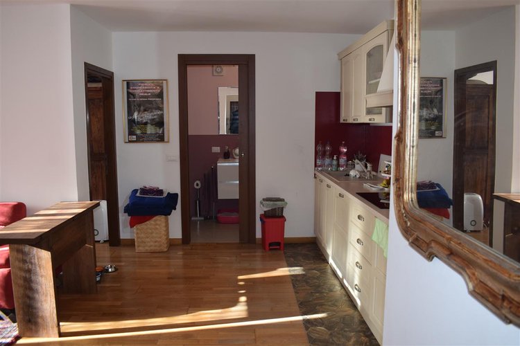 Oltre il Colle, amanti tranquillità, grazioso bilocale con ampia balconata Oltre il Colle