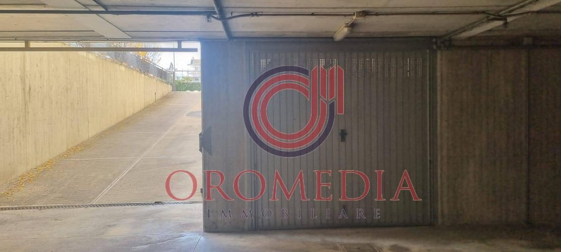 Box / Posto auto Villa di Serio