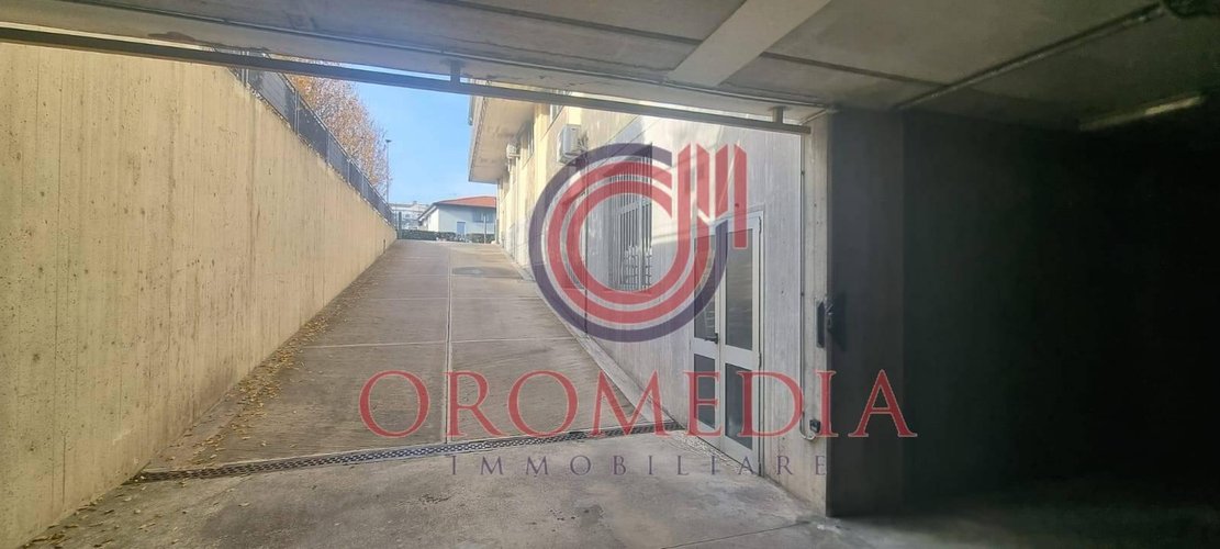 Box / Posto auto Villa di Serio