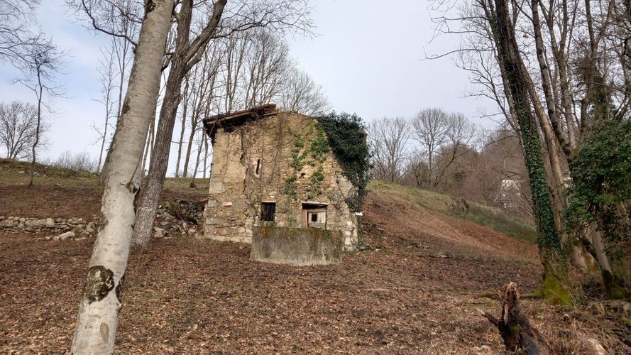 Costa Serina affarone caratteristica baita montana con terreno Costa Serina