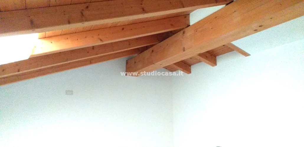 PRONTO DA ABITARE! COME NUOVO! Sedrina