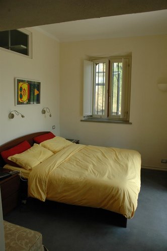 Costa Serina, vista a 360°, intero fabbricato ristrutturato con prato e bosco Costa Serina