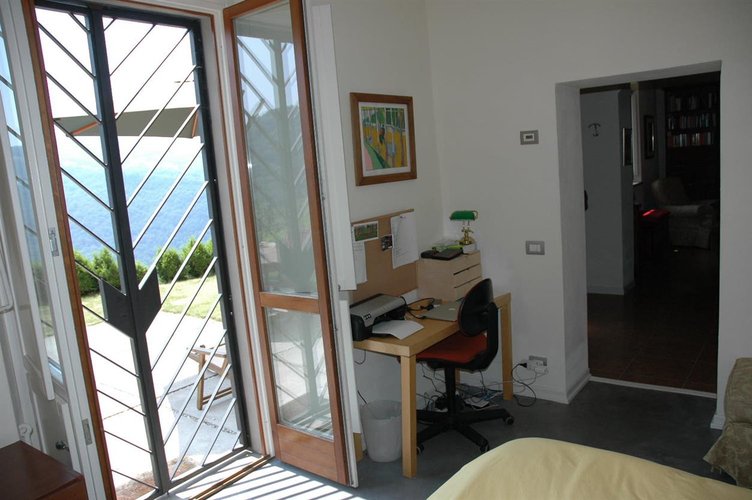 Costa Serina, vista a 360°, intero fabbricato ristrutturato con prato e bosco Costa Serina