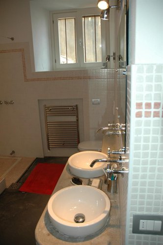 Costa Serina, vista a 360°, intero fabbricato ristrutturato con prato e bosco Costa Serina