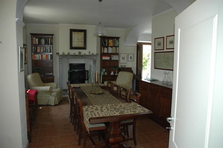 Costa Serina, vista a 360°, intero fabbricato ristrutturato con prato e bosco Costa Serina