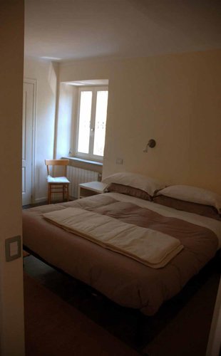 Costa Serina, vista a 360°, intero fabbricato ristrutturato con prato e bosco Costa Serina