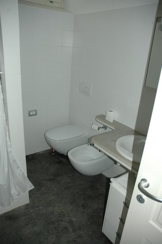 Costa Serina, vista a 360°, intero fabbricato ristrutturato con prato e bosco Costa Serina