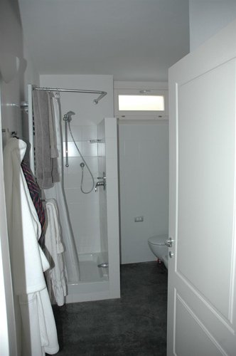 Costa Serina, vista a 360°, intero fabbricato ristrutturato con prato e bosco Costa Serina