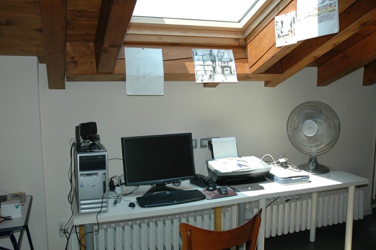 Costa Serina, vista a 360°, intero fabbricato ristrutturato con prato e bosco Costa Serina