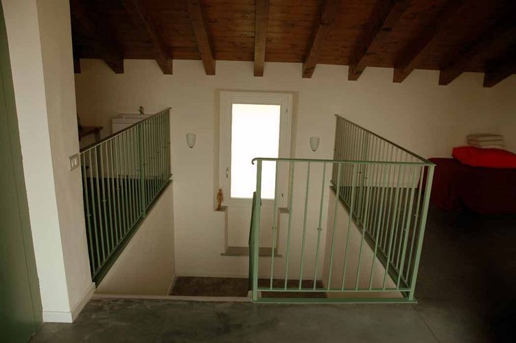 Costa Serina, vista a 360°, intero fabbricato ristrutturato con prato e bosco Costa Serina