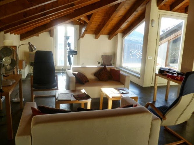 Costa Serina, vista a 360°, intero fabbricato ristrutturato con prato e bosco Costa Serina