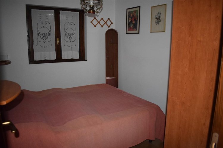 Oltre il Colle quota mt. 1200 vista Monte Arera affarone alloggio arredato, balconato con box Oltre il Colle