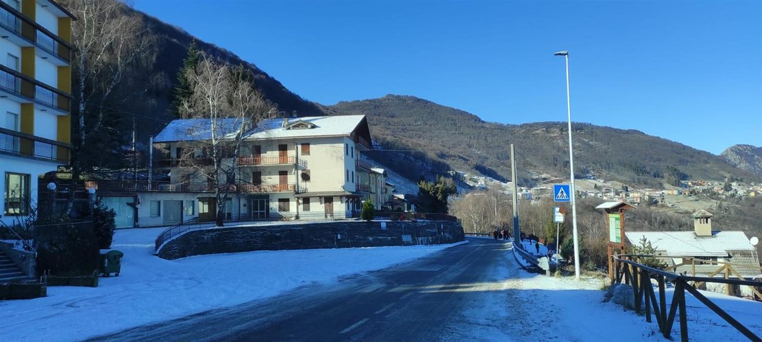 Costa Imagna grazioso, ampio monolocale esente da spese condominiali Costa Valle Imagna