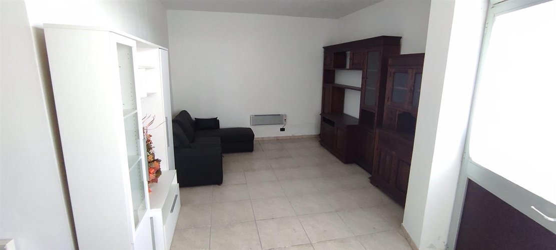 Costa Imagna grazioso, ampio monolocale esente da spese condominiali Costa Valle Imagna