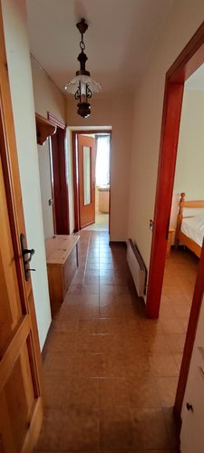 Corna Imagna trilocale con camino e cantina + box auto + terreno a frutteto Corna Imagna