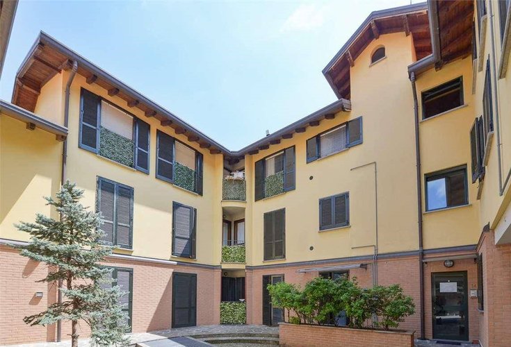 (2.24) Via Monte Grappa, Ponte Lambro