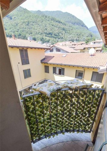 (2.24) Via Monte Grappa, Ponte Lambro Ponte Lambro