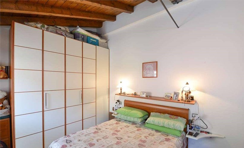 (2.24) Via Monte Grappa, Ponte Lambro Ponte Lambro