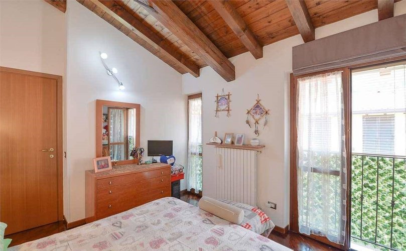 (2.24) Via Monte Grappa, Ponte Lambro Ponte Lambro