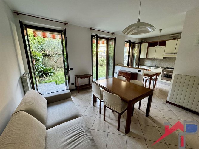 Trilocale con giardino privato Pontida