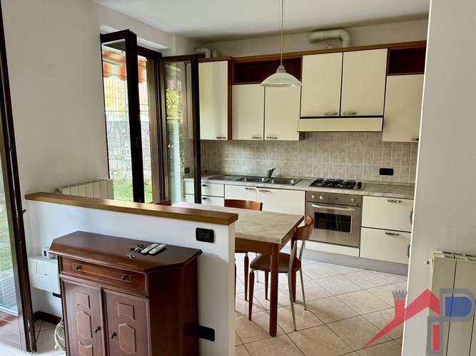 Trilocale con giardino privato Pontida