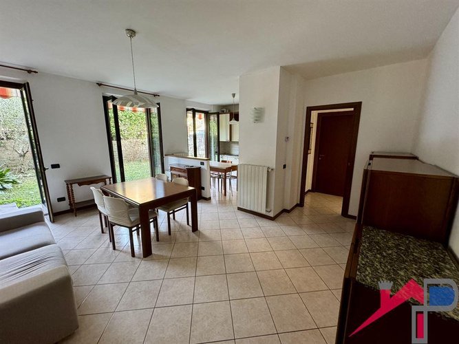 Trilocale con giardino privato Pontida