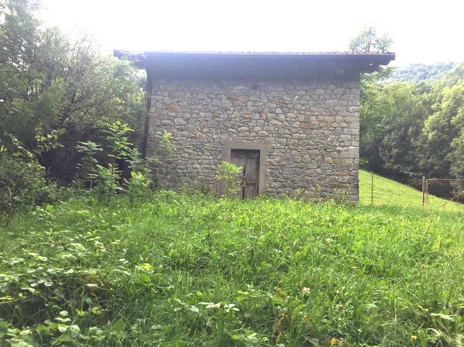 INDIPENDENTE CON PRATO PIANEGGIANTE! Val Brembilla