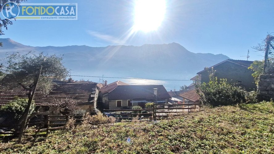 Casa indipendente Carate Urio