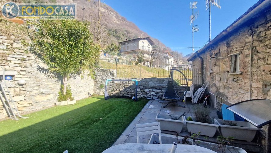 Casa indipendente Carate Urio