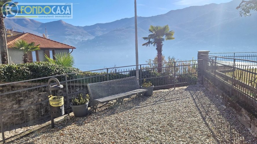 Casa indipendente Carate Urio