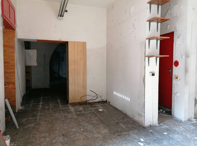 Locale Commerciale Lecco