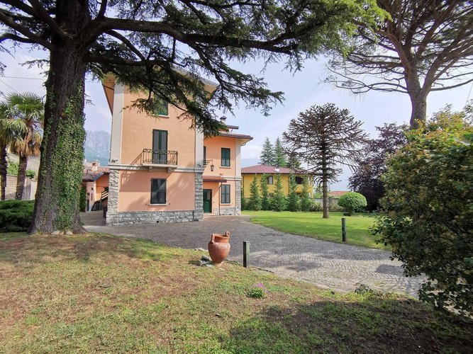 Villa singola Civate