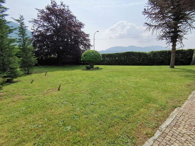 Villa singola Civate