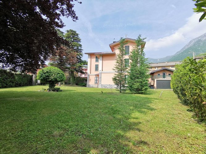 Villa singola Civate