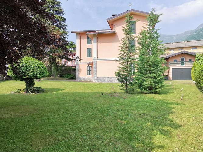 Villa singola Civate