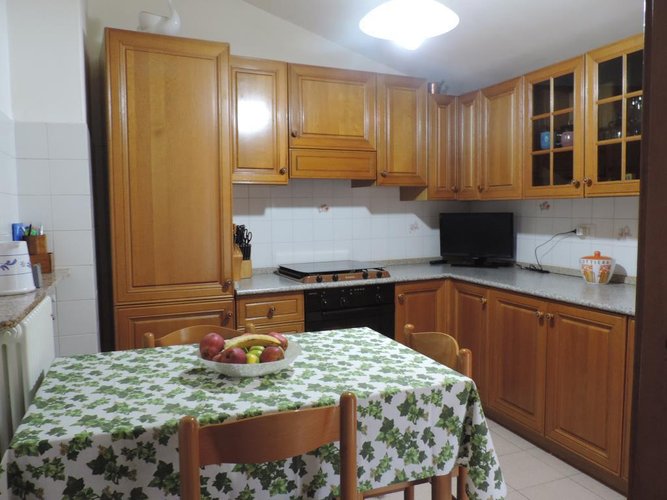 Caprino Bergamasco ampio trilocale con box Caprino Bergamasco