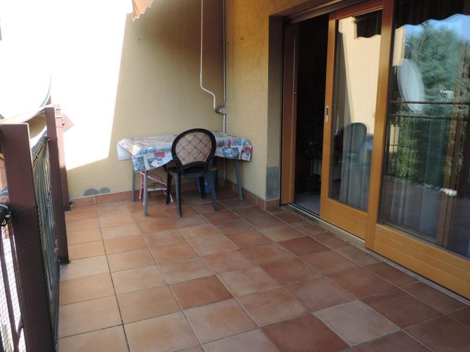 Caprino Bergamasco ampio trilocale con box Caprino Bergamasco