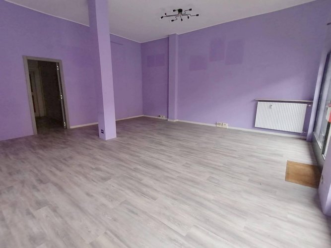 Locale Commerciale Lecco