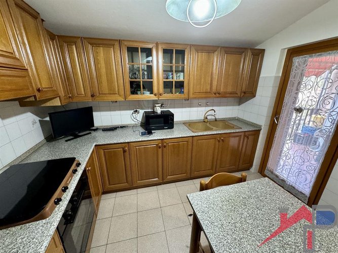 Caprino Bergamasco ampio trilocale con box Caprino Bergamasco