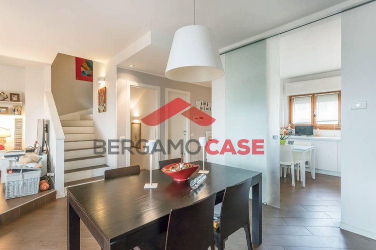 Villa a schiera Scanzorosciate