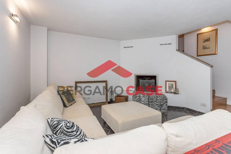 Villa a schiera Scanzorosciate