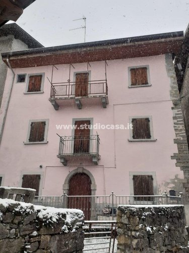 GRAZIOSISSIMA CASA D'EPOCA! Costa Serina