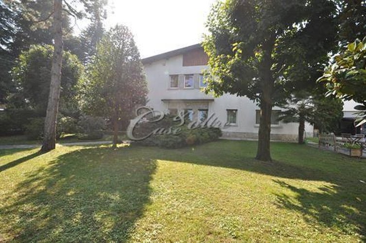 Villa singola Cermenate